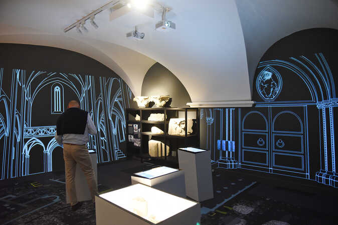 Ausstellung „Von Steinen und Beinen“ © Josef Vorlaufer